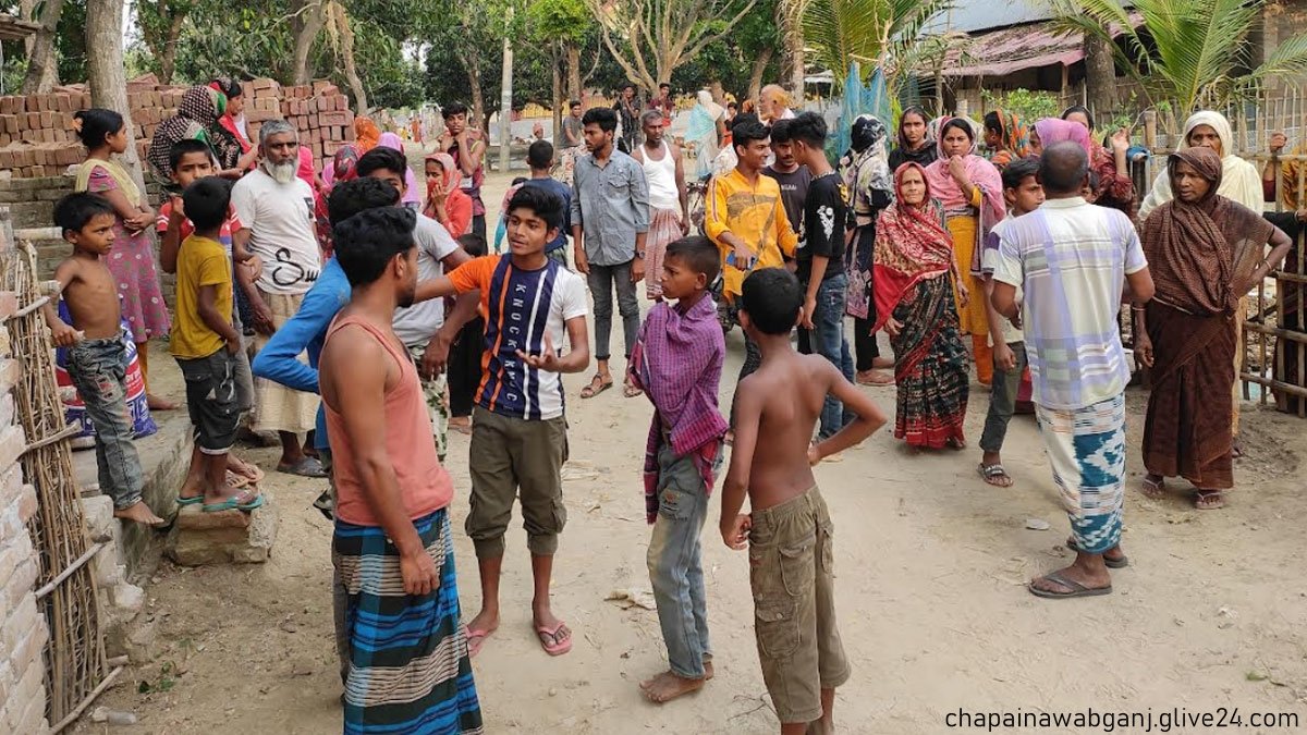গুরুতর আহত ৯ম শ্রেণির ছাত্র সহপাঠীর ছুরিকাঘাতে